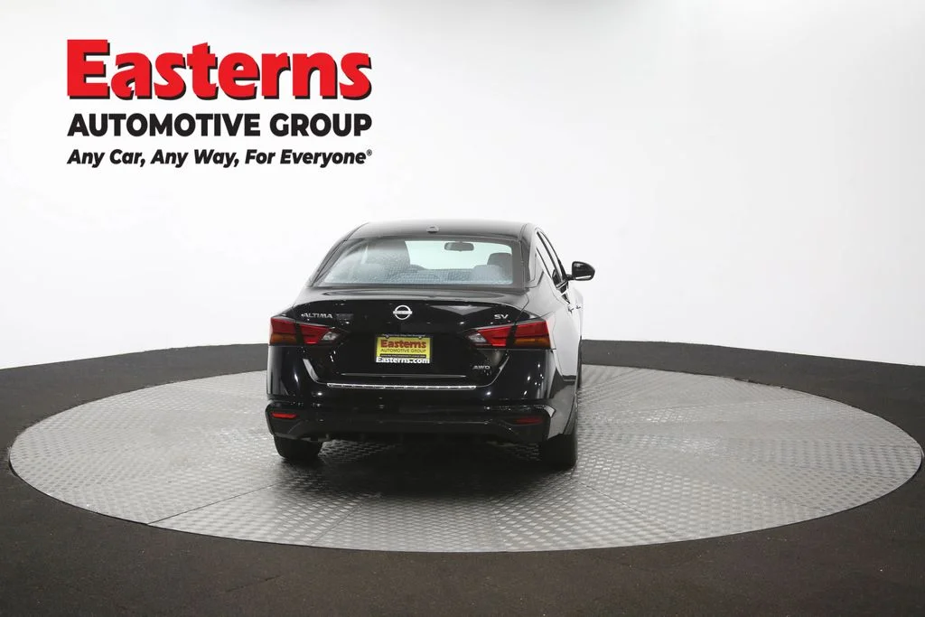 Used 2023 Black Nissan 2.5 SV image 38