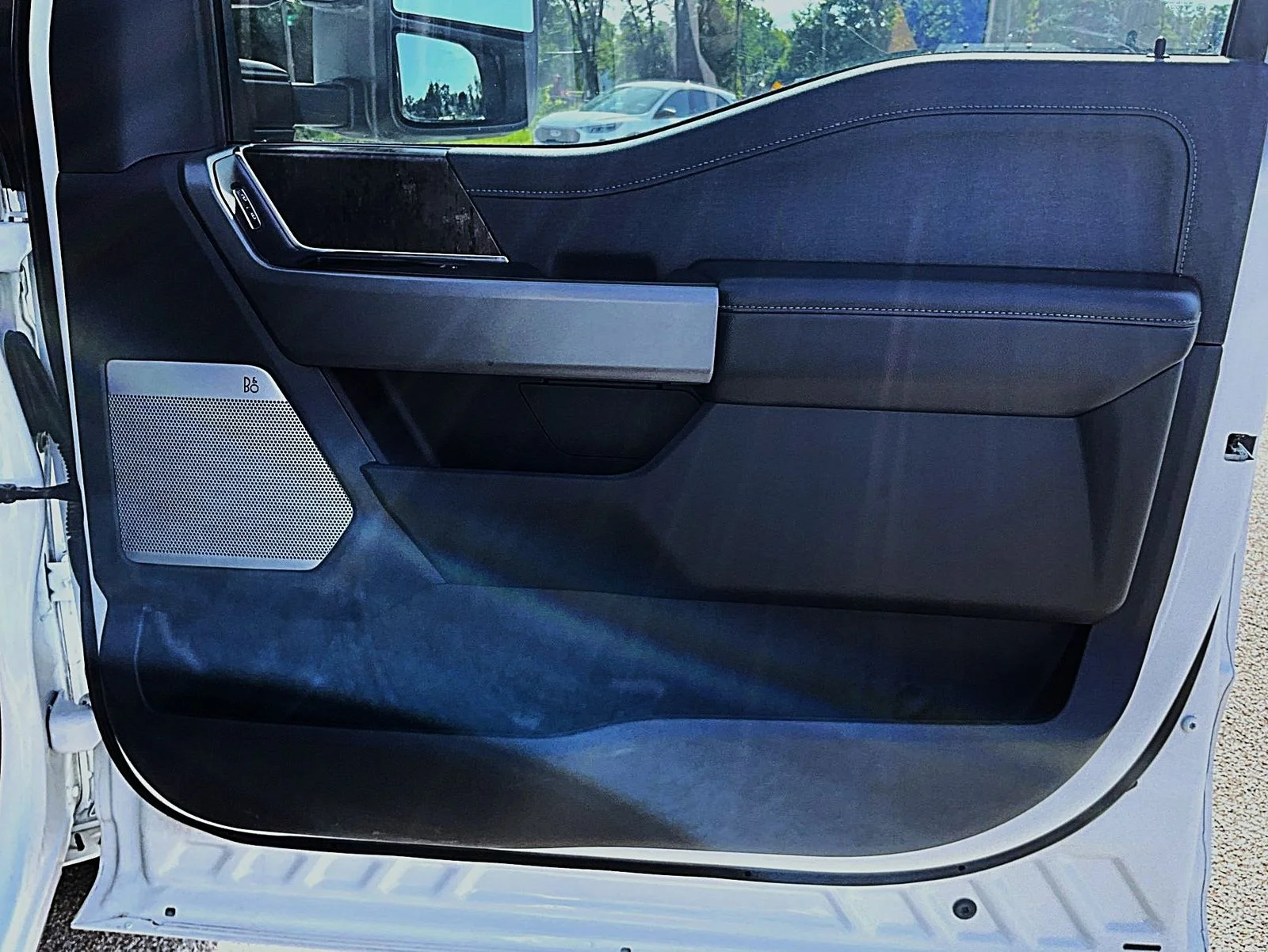 Used 2024 White Ford Lariat image 19