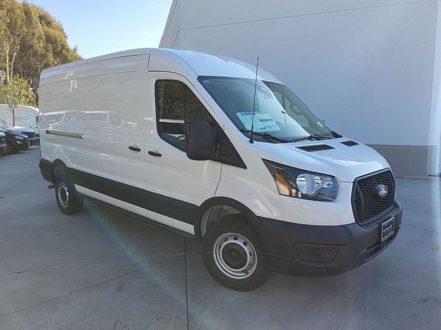 2026 Ford Transit Commercial Base