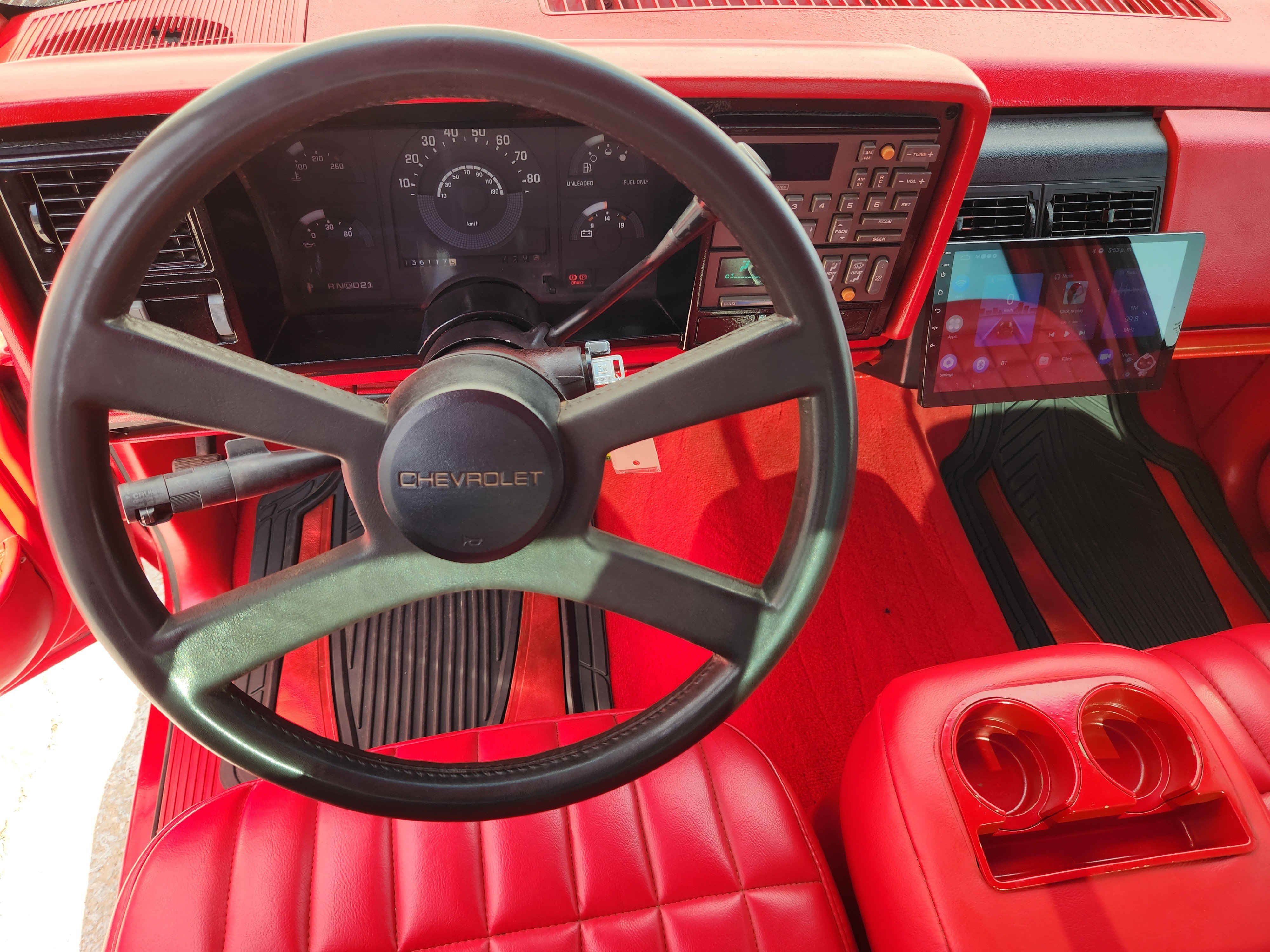 Used 1990 Red Chevrolet REG CAB 2WD 133WB image 25