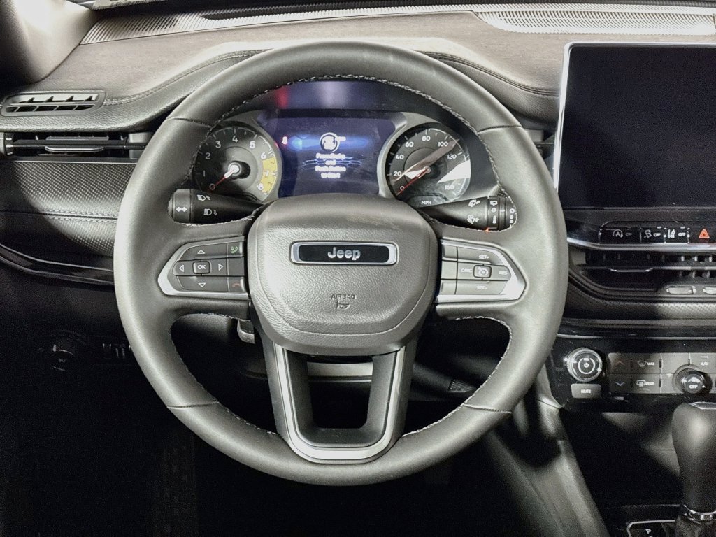 Used 2026 Blue Jeep Latitude image 14