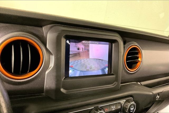 Used 2021 White Jeep Mojave image 13