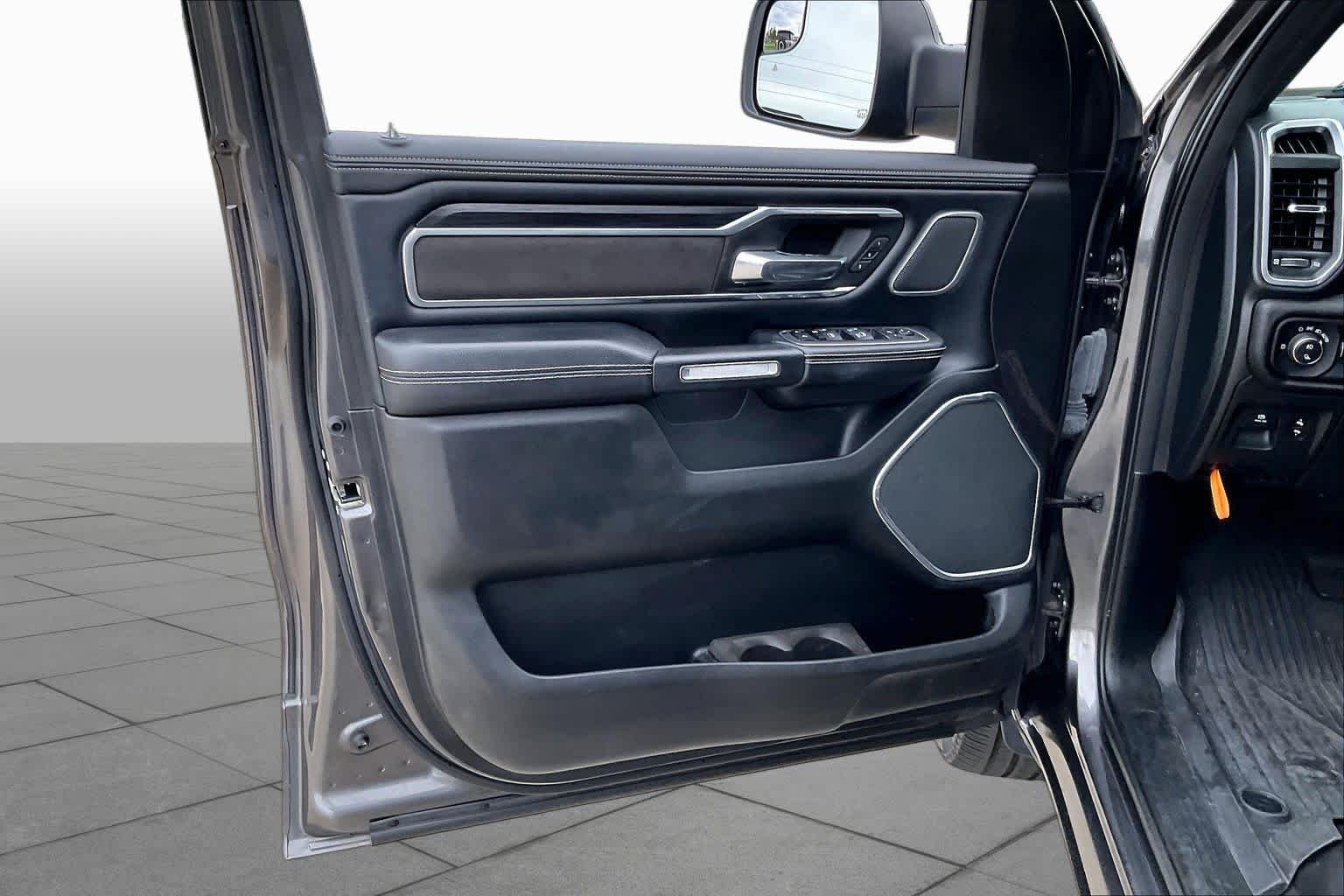 Used 2023 Granite Crystal Metallic Clearcoat Ram Laramie image 21