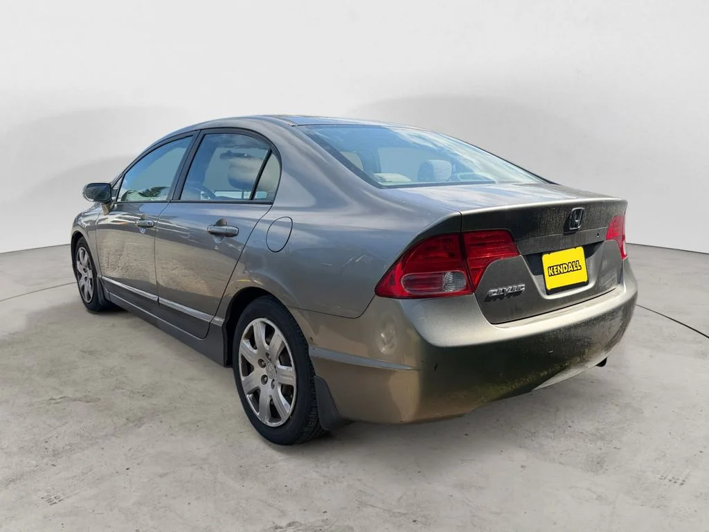 Used 2006  Honda LX image 2