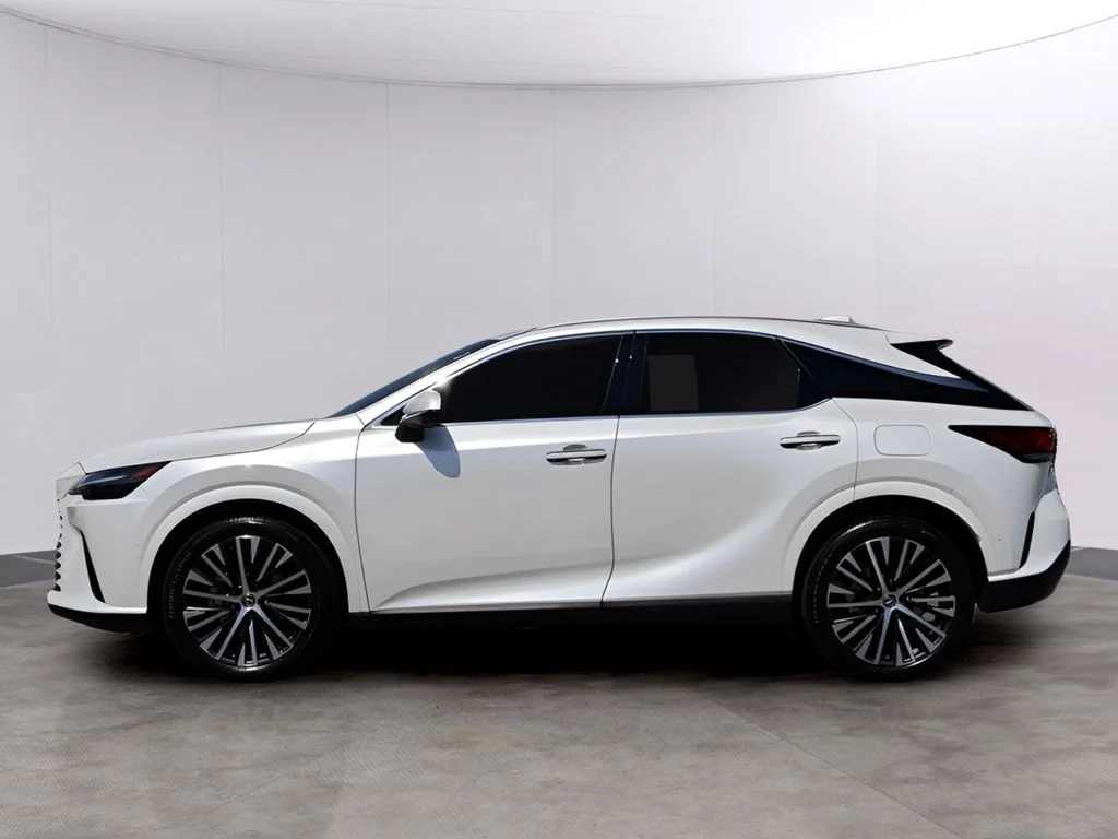 Used 2024 White Pearl Lexus 350 Premium Plus image 4