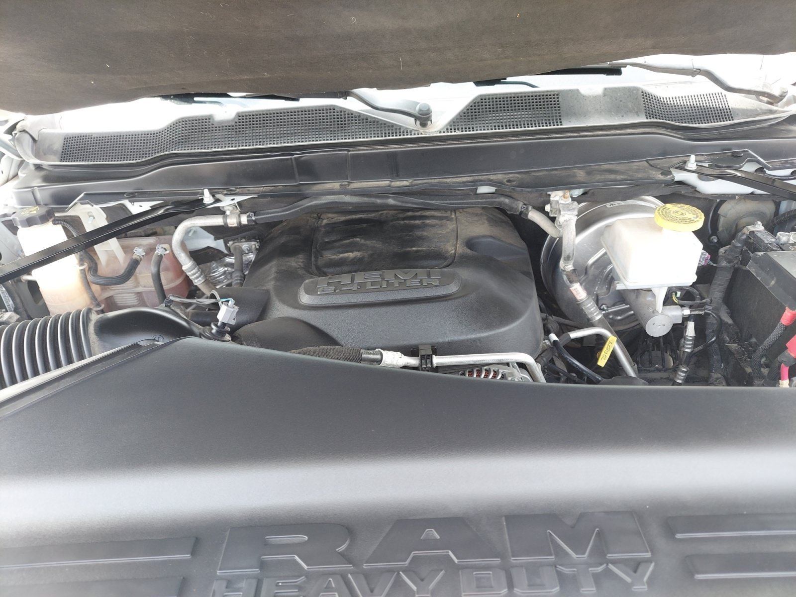 Used 2022 Bright White Clearcoat Ram Laramie image 32