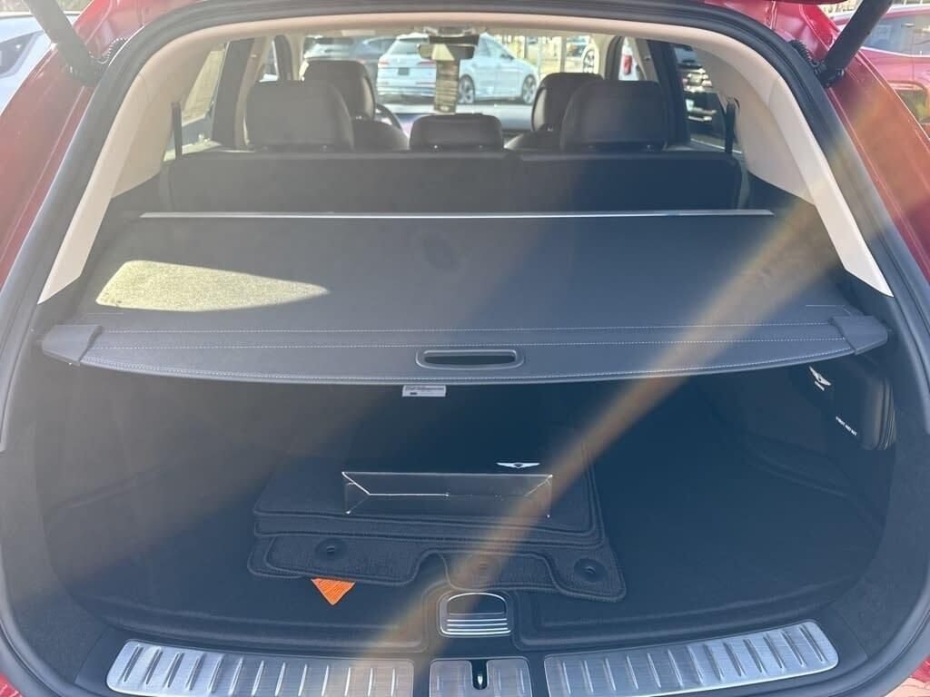 New 2026 Red Genesis 2.5T SELECT image 15