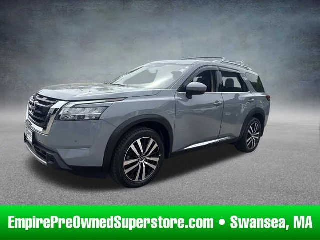 2024 Nissan Pathfinder Platinum 4WD's photo
