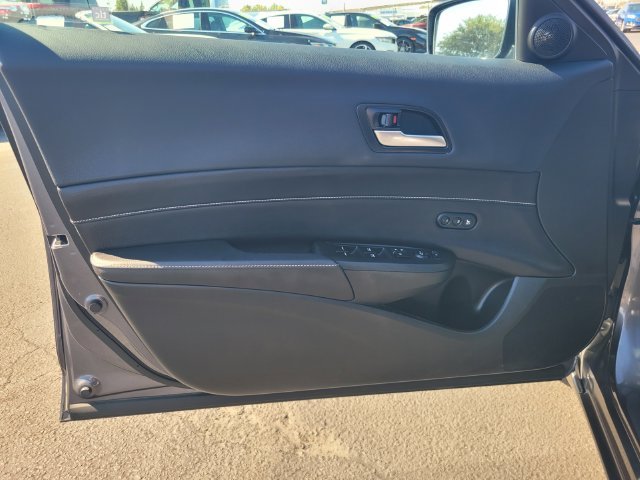 Used 2020  Acura Premium Package image 18