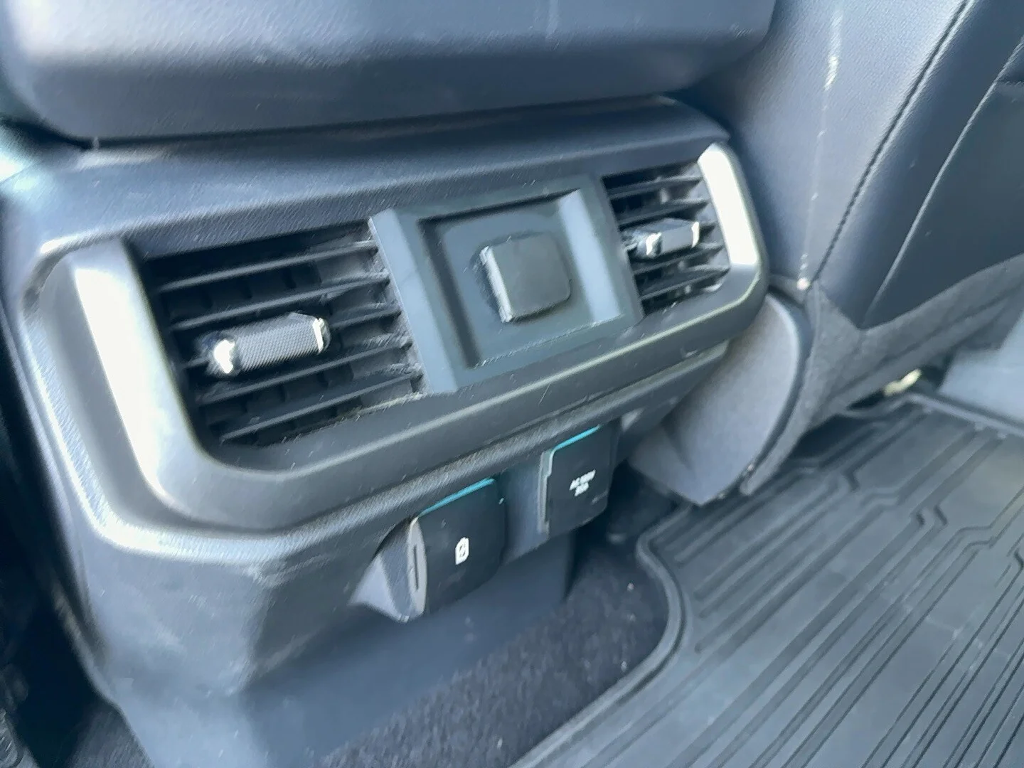 Used 2024 Gray Ford Tremor image 32