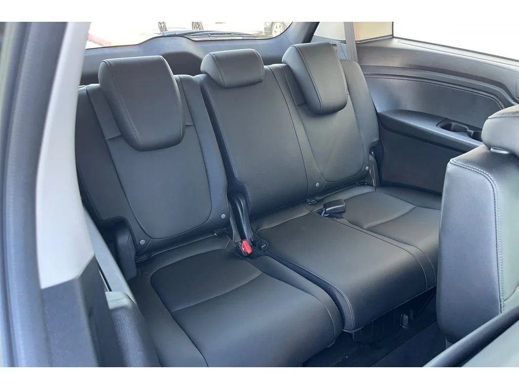Used 2026 Crystal Black Pearl Honda EX-L image 18