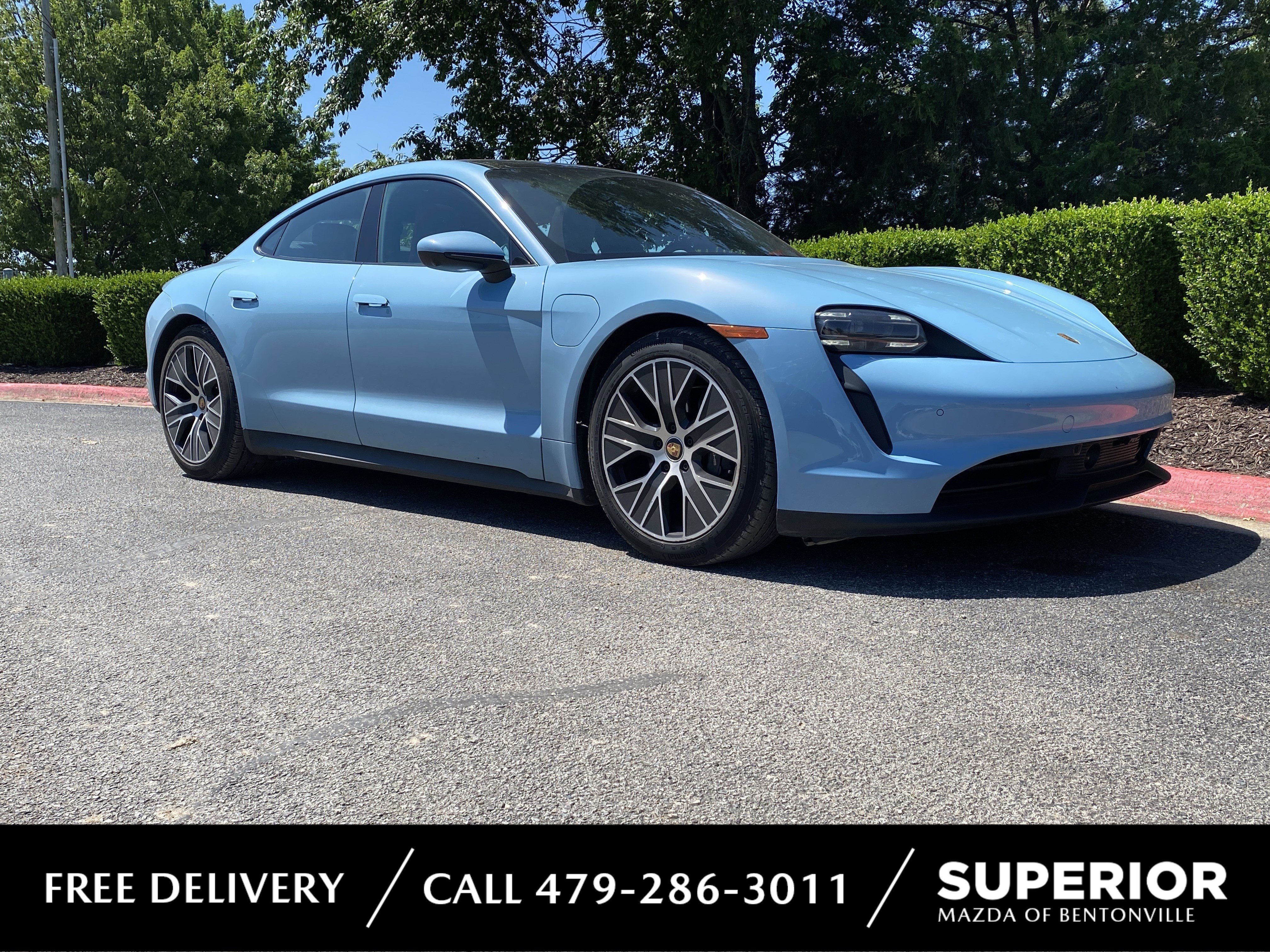 2023 Porsche Taycan -'s photo