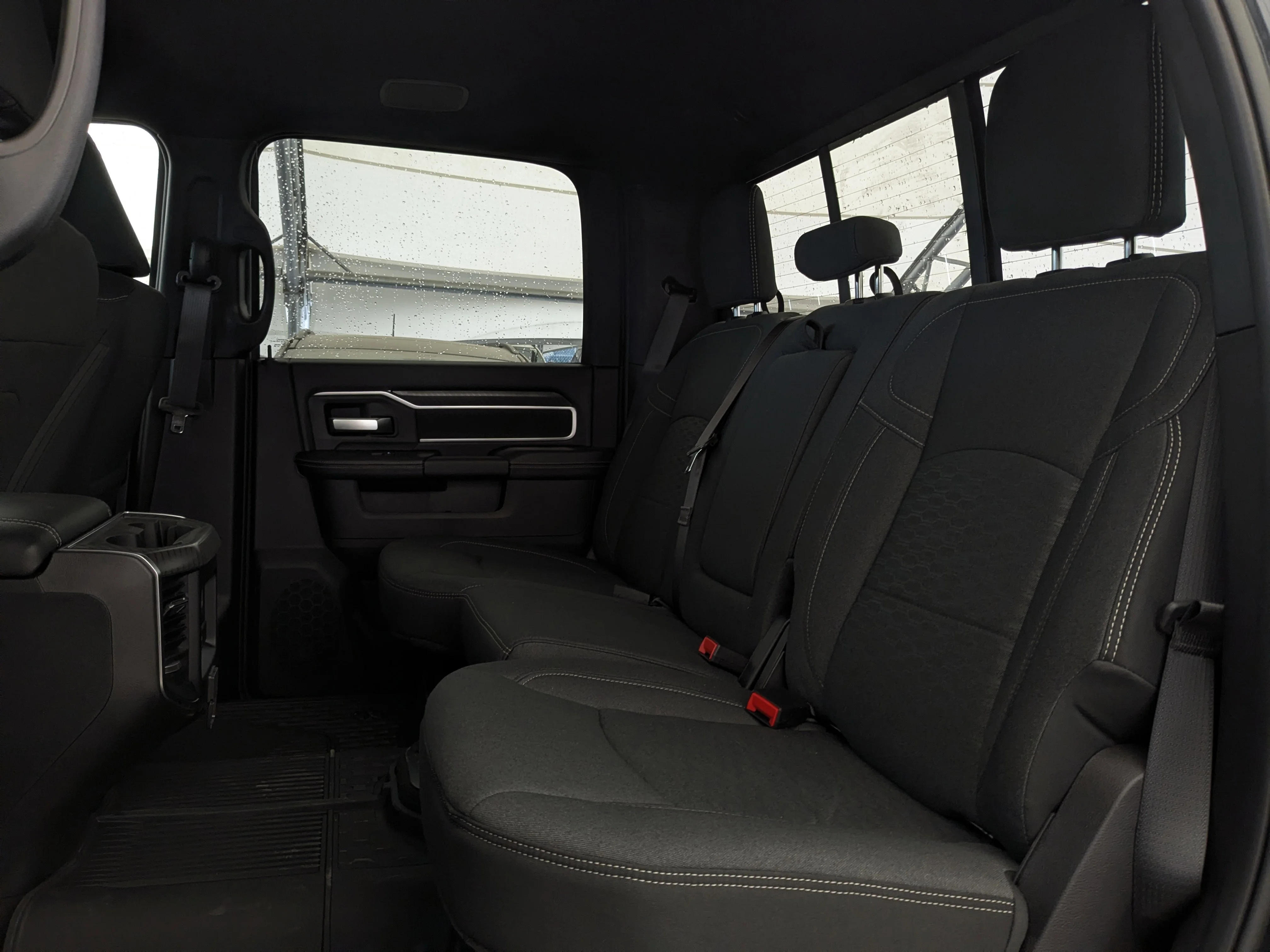 New 2026 Blue RAM Big Horn - - 6.7L HO Diesel - 5th Wheel/Gooseneck Prep - Sport App Pkg - Nav - Cargo Cam & More! image 29