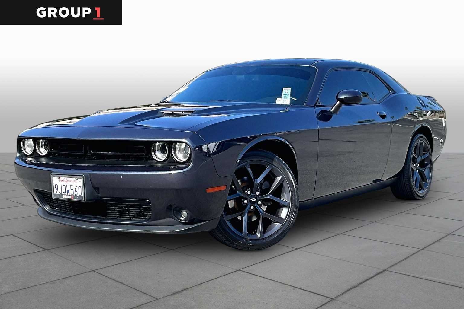 2019 Dodge Challenger SXT Auto's photo