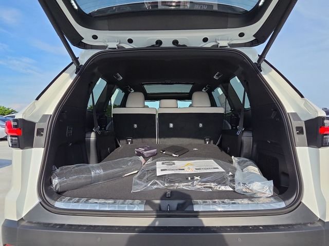 New 2026 Wind Chill Pearl Lexus 350 Premium image 25
