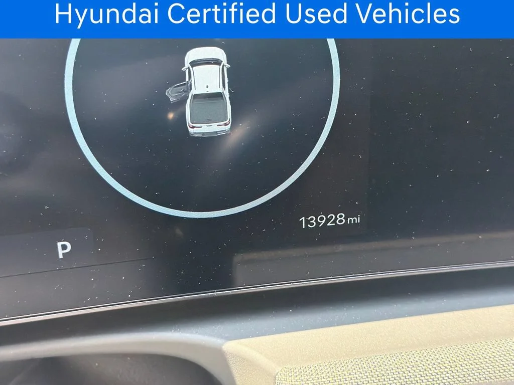 Certified Pre-Owned 2025 Hyundai Santa Cruz Limited
