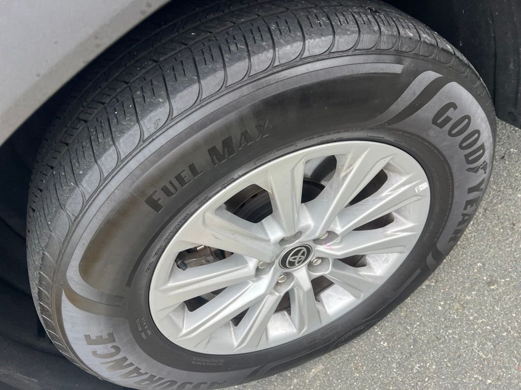 Used 2025 Black Toyota XLE image 23