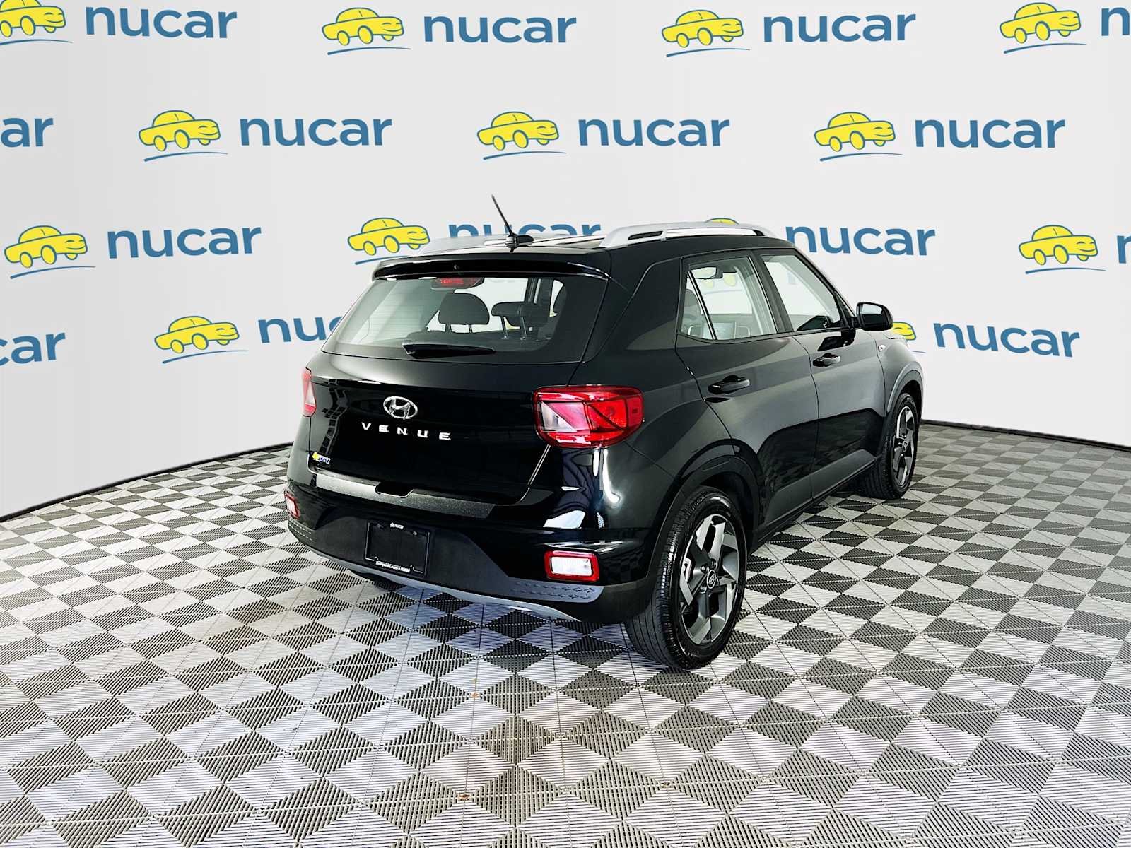 Used 2023 Onyx Black Hyundai SEL image 7