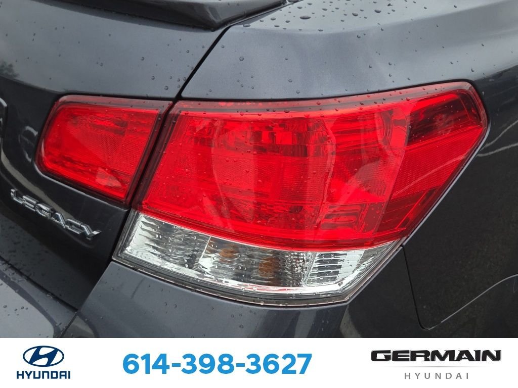 Used 2011 Gray Subaru 2.5i image 10
