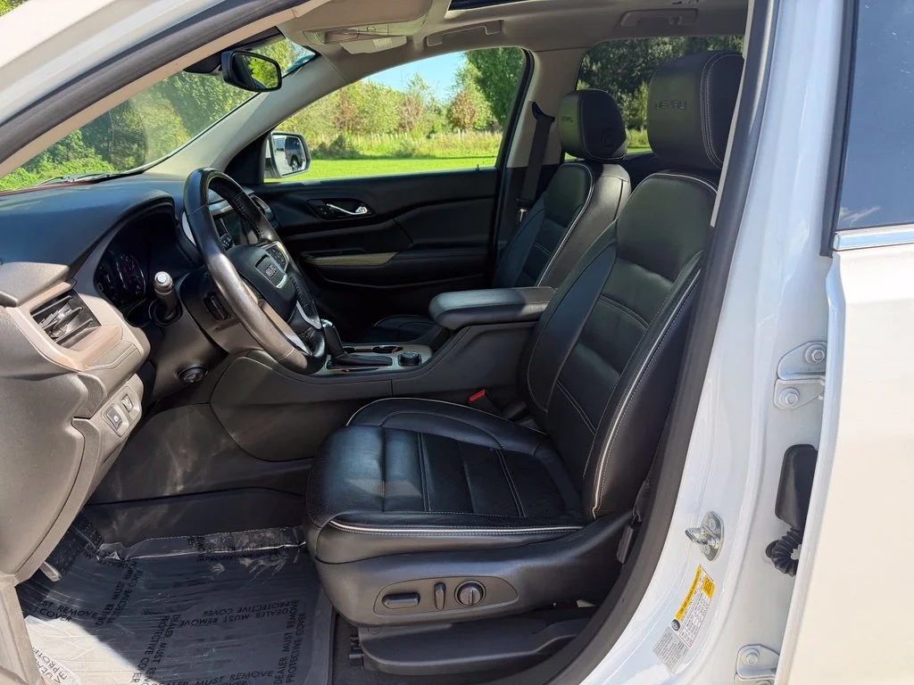 Used 2017 White GMC Denali image 11