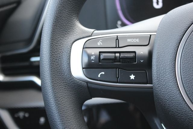 Used 2023 White Kia LX image 14
