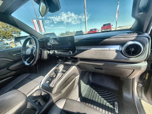2024 Chevrolet Colorado LT - Photo 27