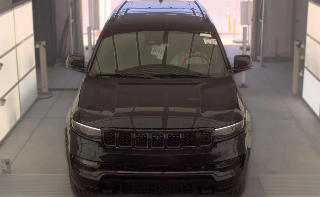 Used 2023 Black Jeep Series III image 2