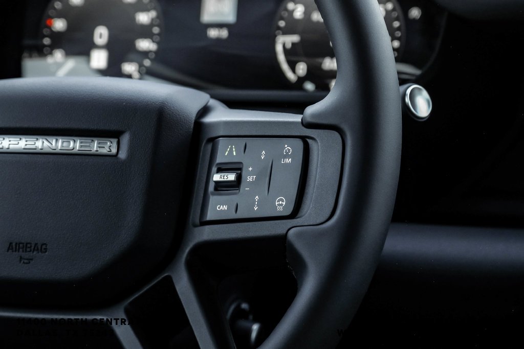 New 2026 Fuji White Land Rover X-Dynamic SE image 15
