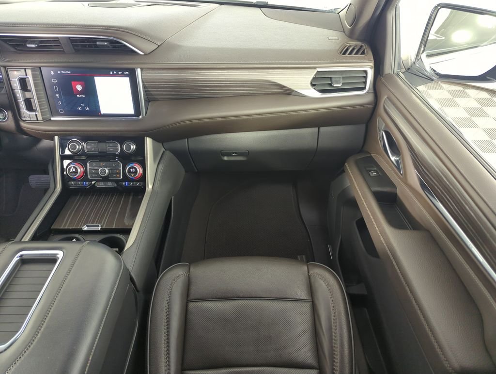 Used 2023 White GMC Denali image 15