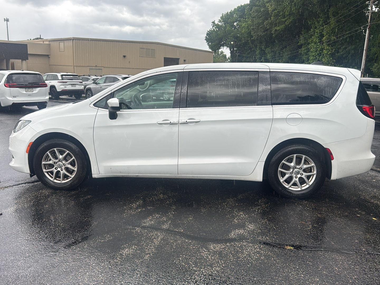 Certified Used 2023 Bright White Clearcoat Chrysler LX image 6