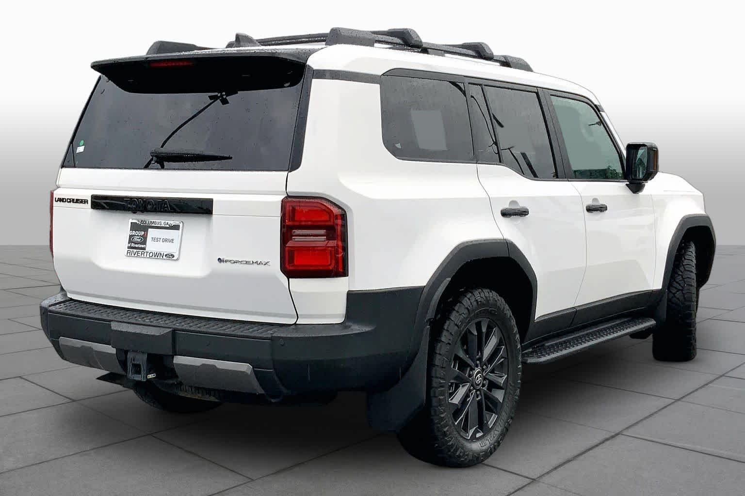 Used 2025 Ice Toyota  image 12