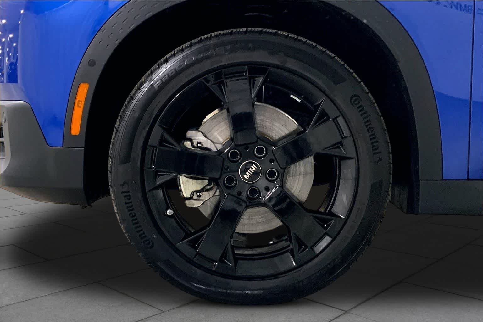 Used 2026 Blazing Blue Metallic MINI S image 10