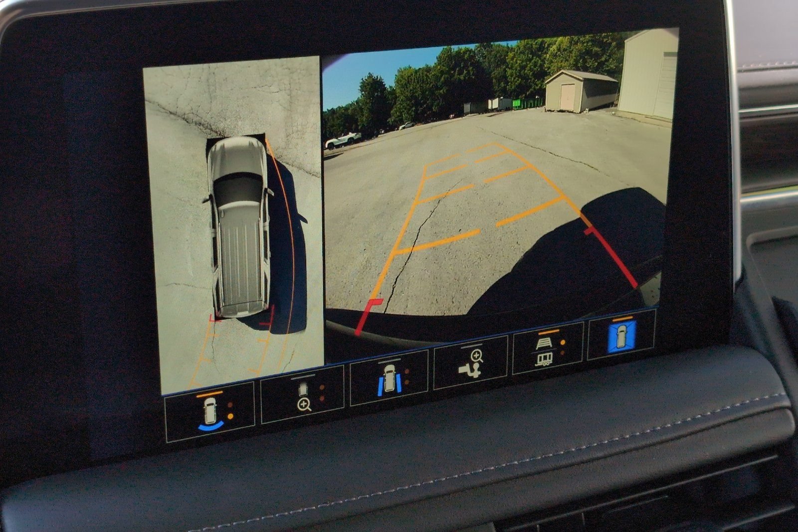 Used 2024 Black Chevrolet Z71 image 22