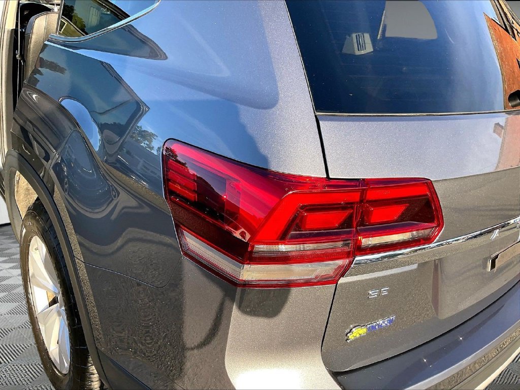 Used 2019 Gray Volkswagen 3.6L V6 SE image 33