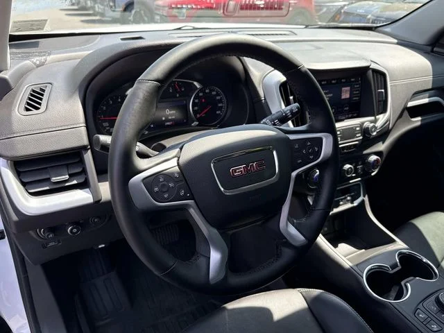 Used 2023 White GMC SLT image 2