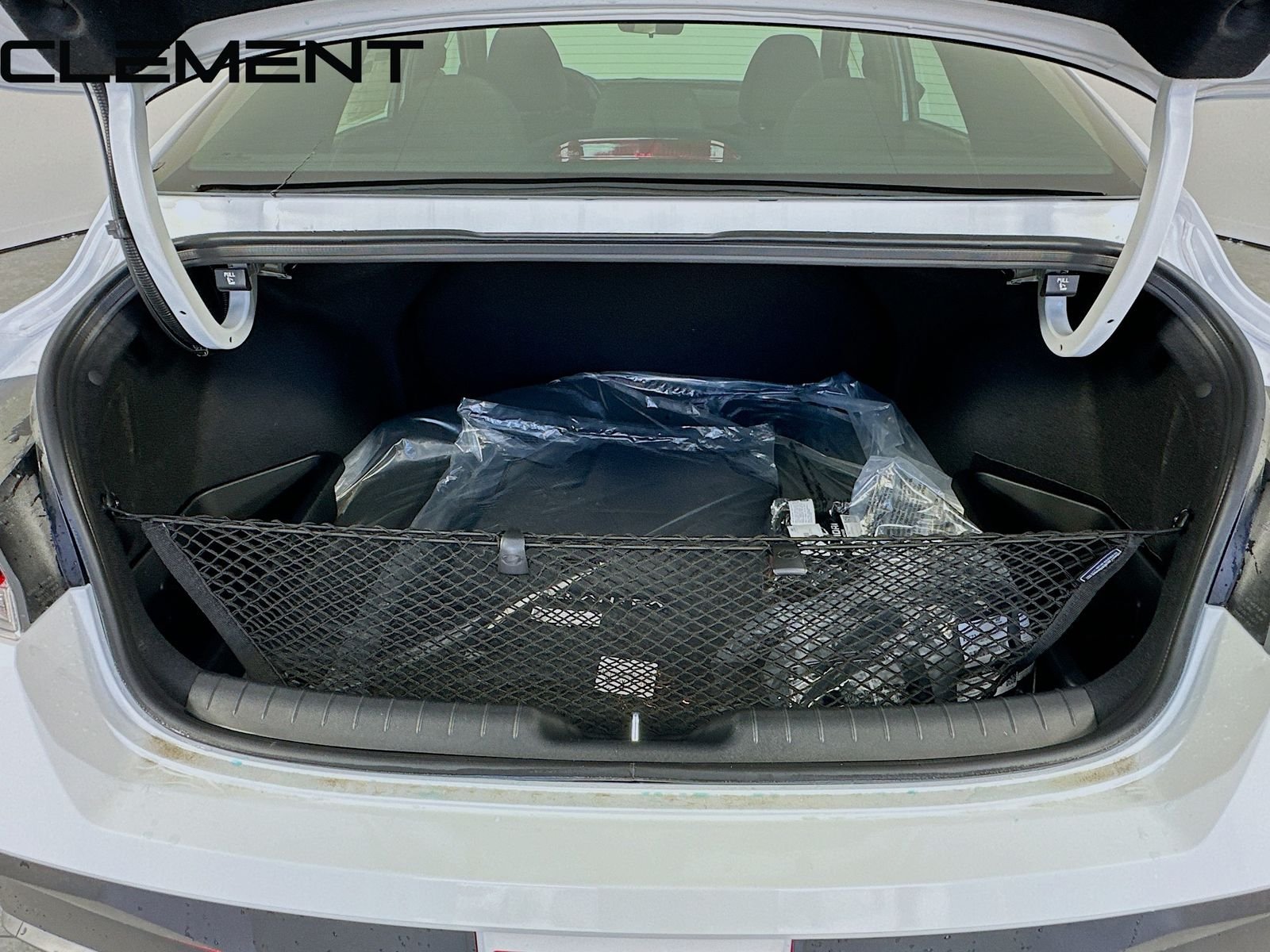 Used 2026 White Hyundai SEL Sport image 11