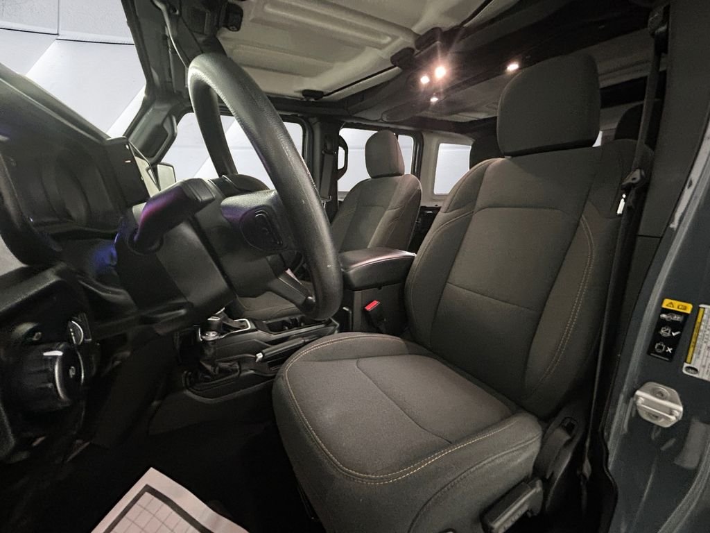 Used 2024 Gray Jeep Sport image 8