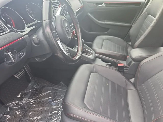 Used 2017  Volkswagen GLI image 15
