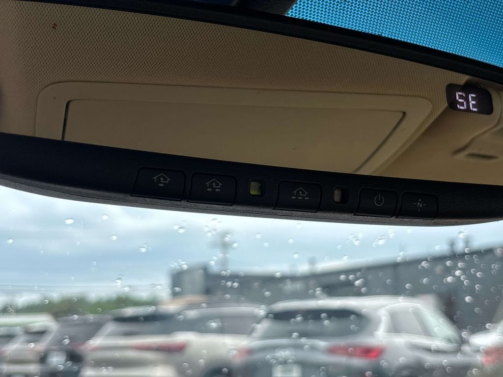 Used 2014 White Toyota XLE Touring image 26