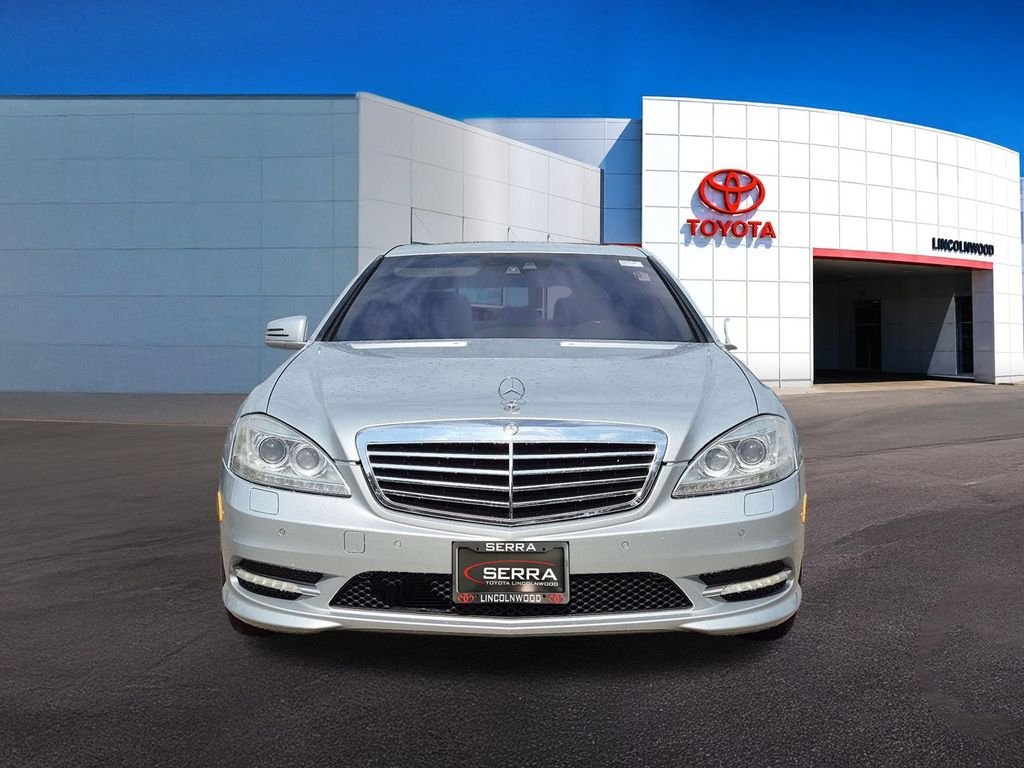 Used 2010 Silver Mercedes-Benz S 550 image 4