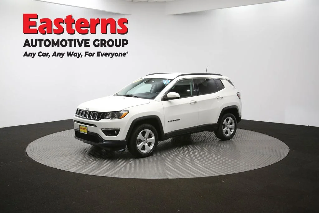Used 2019 White Jeep Latitude image 56