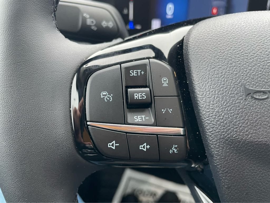 Used 2025 Gray Ford Active image 16