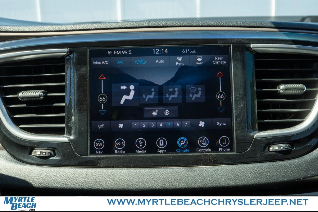 Used 2018 Granite Crystal Metallic Clearcoat Chrysler Touring L Plus image 25
