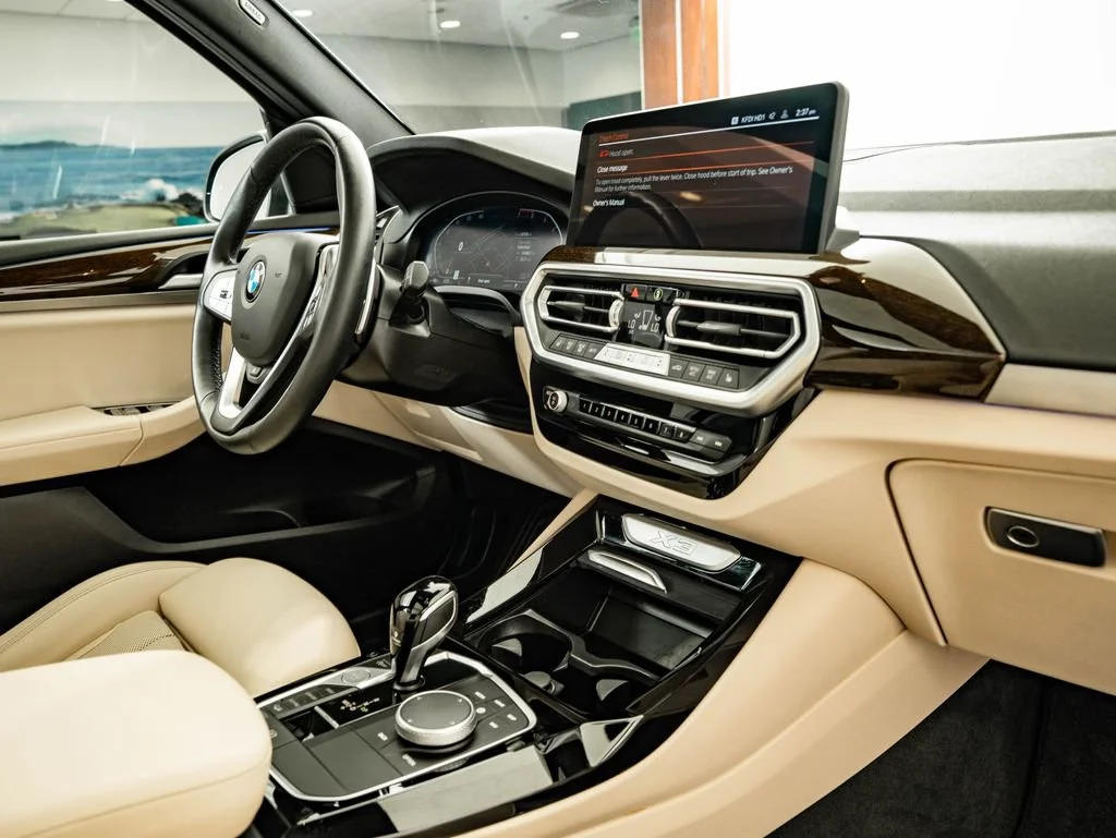 Used 2022 Phytonic Blue Metallic BMW xDrive30i image 48