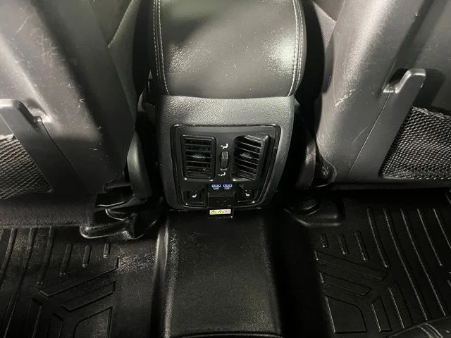 Used 2020 White/off-white Dodge R/T image 41