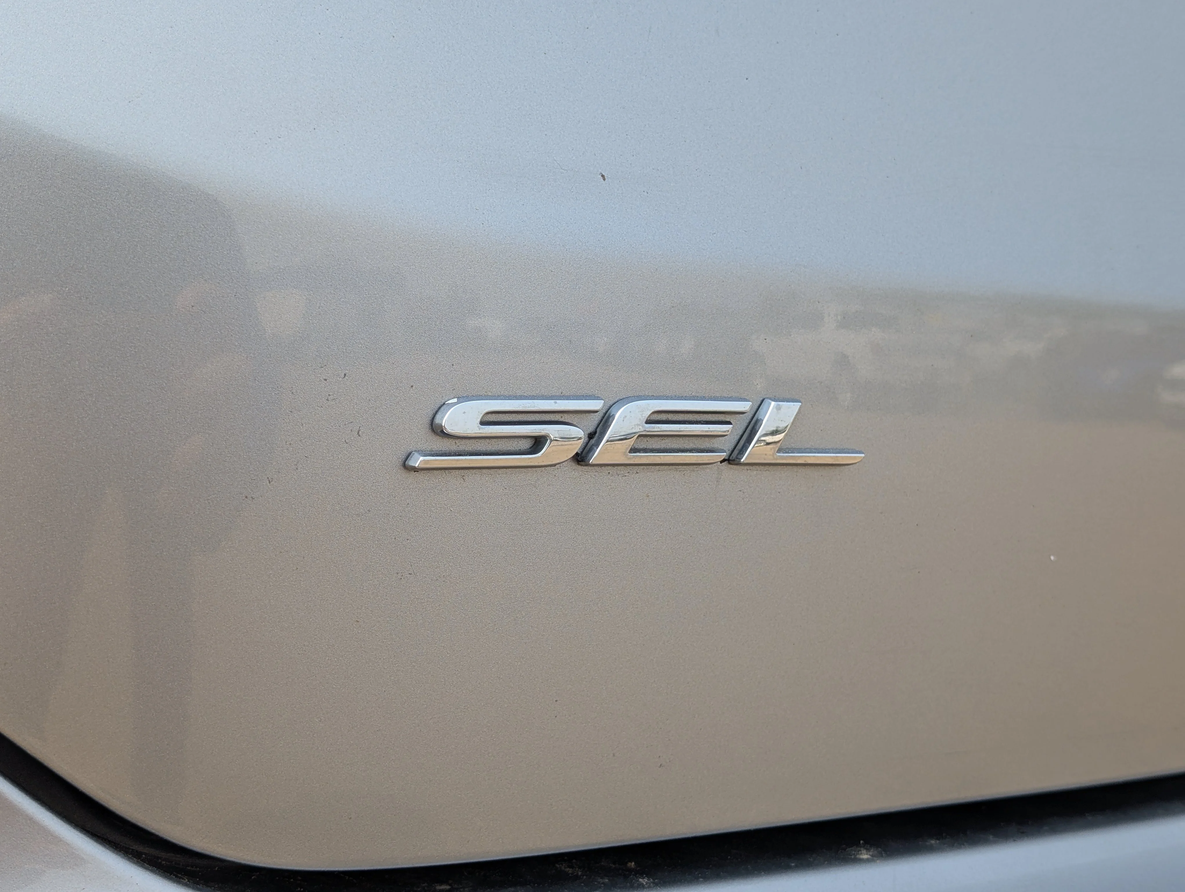 Used 2022 Silver Metallic Ford SEL AWD image 16