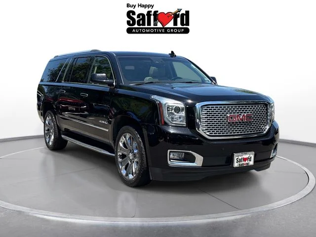 Used 2016 Black GMC Denali image 10