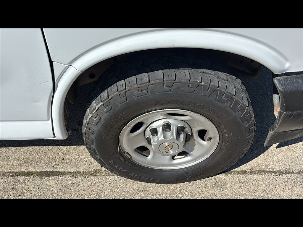 2022 Chevrolet Express Cargo 1WT - Photo 24