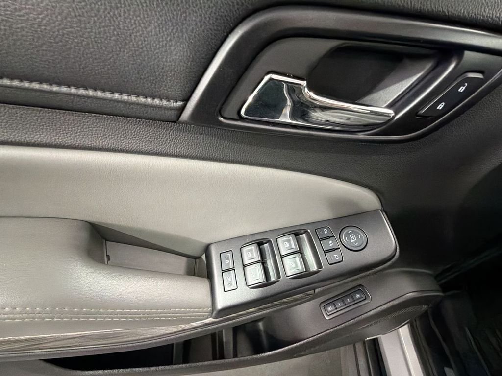 Used 2016 SILVER ICE METALLIC Chevrolet LT image 24