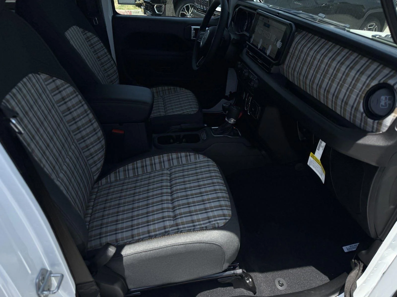 New 2026 Bright White Clear-Coat Exterior Paint Jeep 85th Anniversary image 7